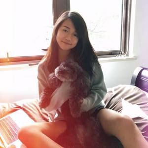 Meet your Posher, Chloe